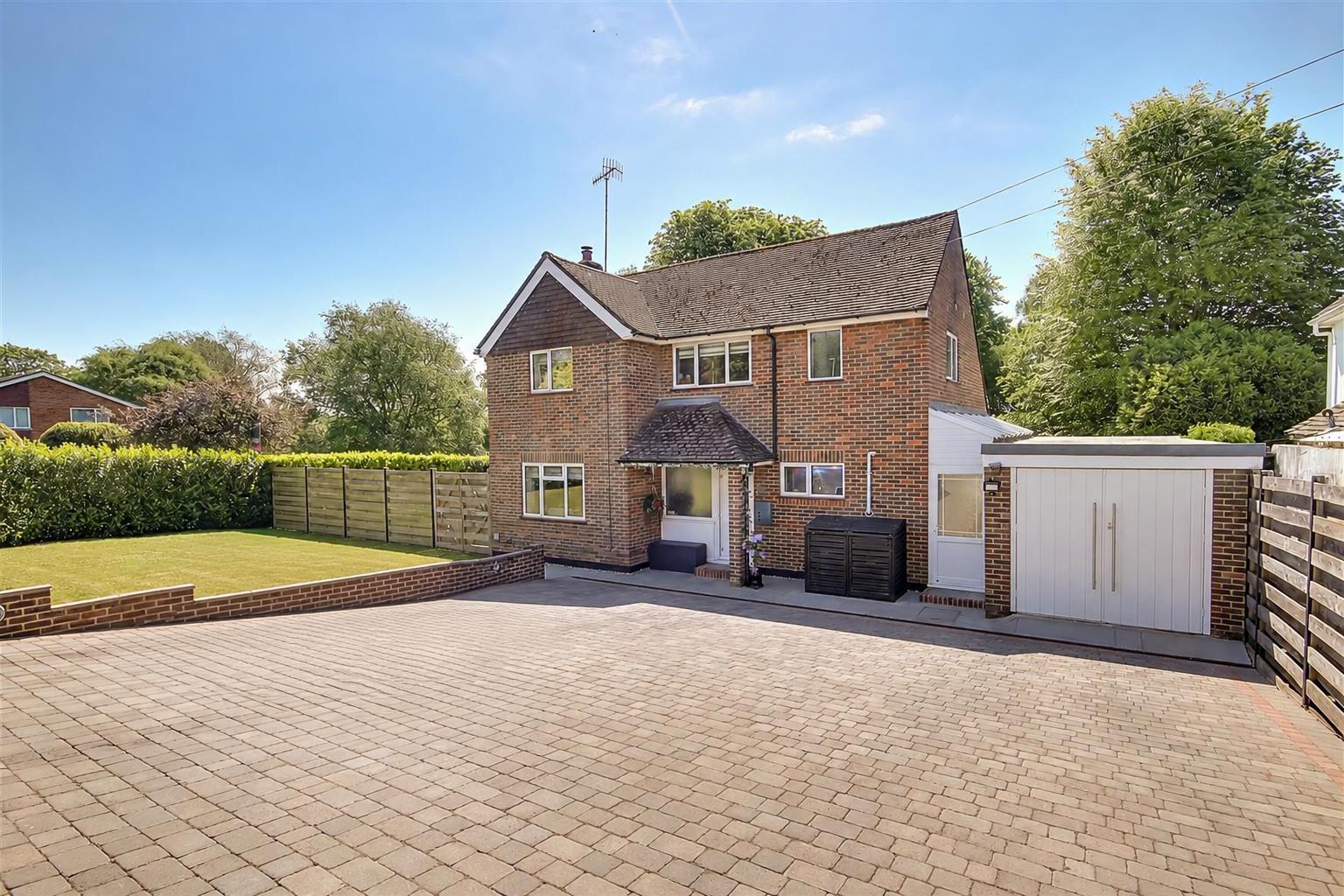 House - Detached | Fifth Avenue, Charmandean, Worthing | For Sale